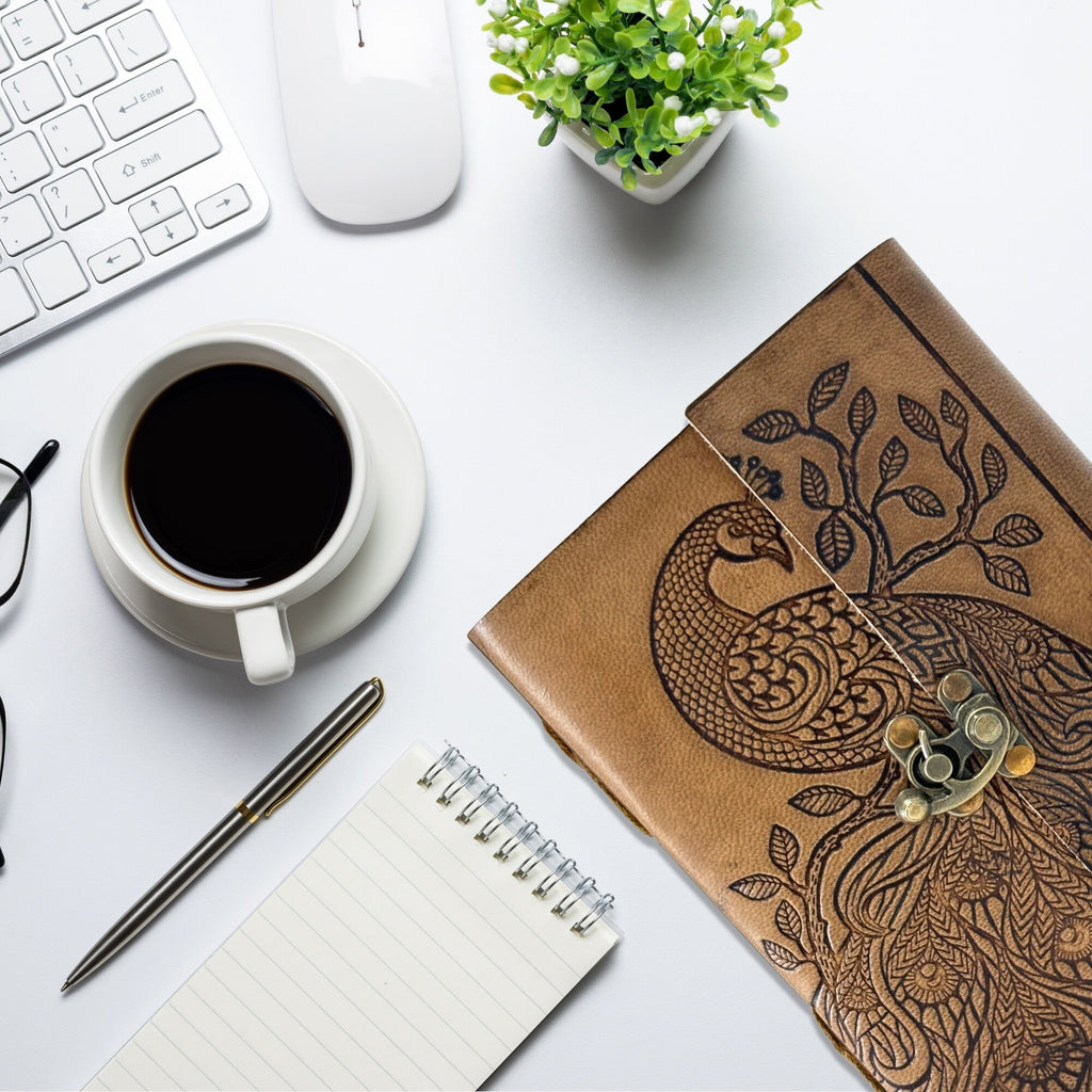 Elegant Peacock Leather Journal – 7x5” Handmade Notebook with Lock